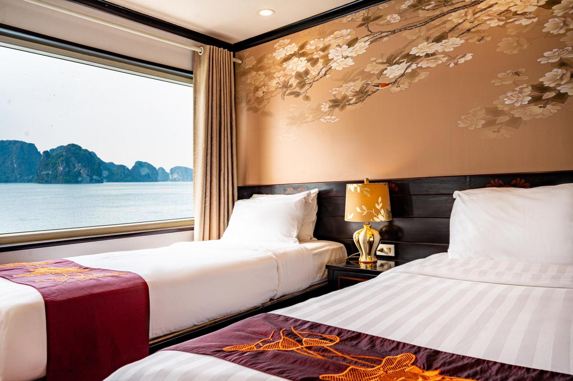 Dragon Crown Legend Cruise Hotel Hạ Long Ngoại thất bức ảnh