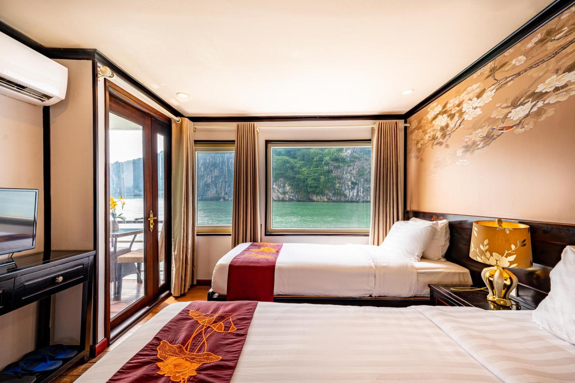 Dragon Crown Legend Cruise Hotel Hạ Long Ngoại thất bức ảnh