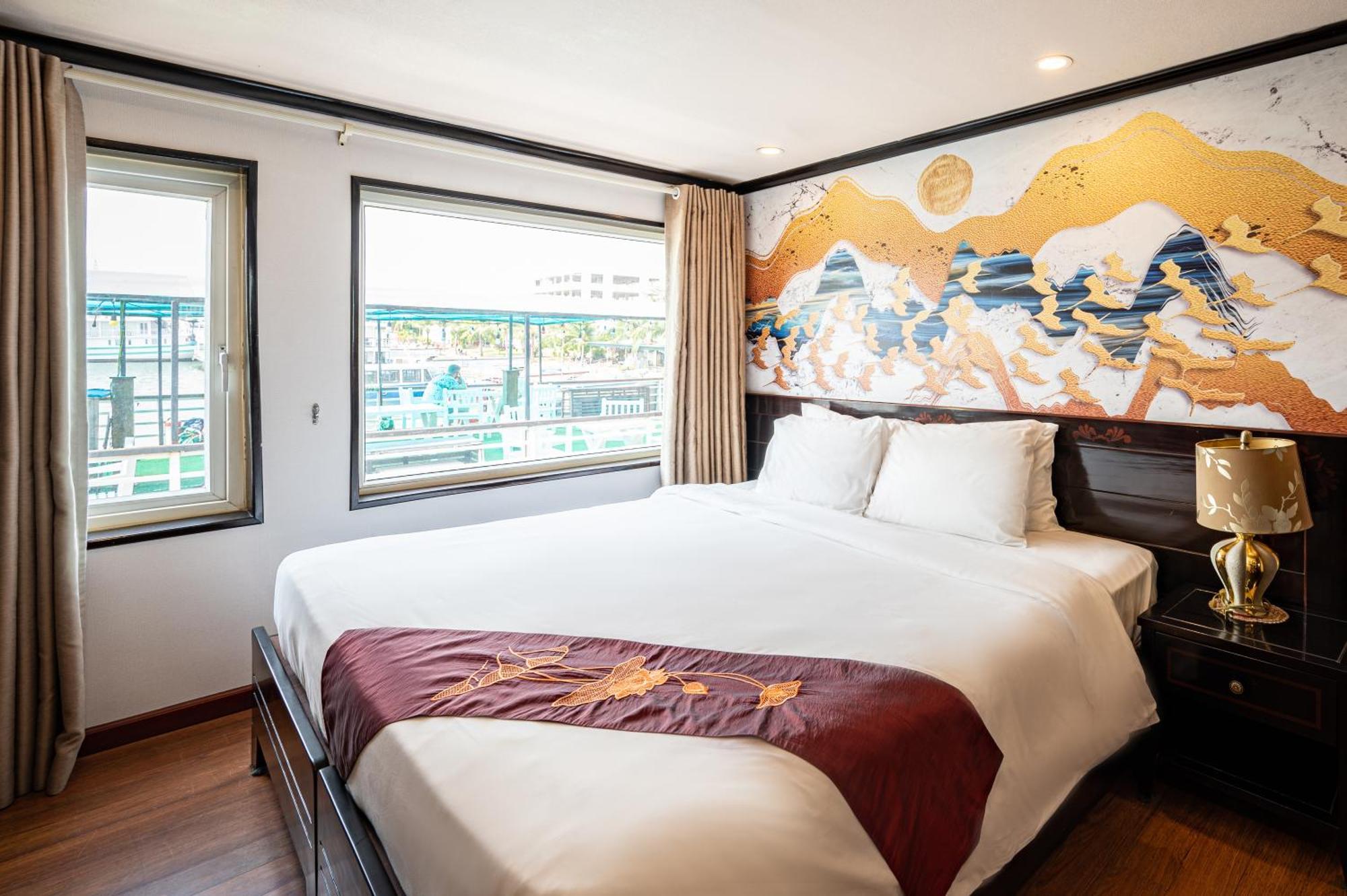 Dragon Crown Legend Cruise Hotel Hạ Long Ngoại thất bức ảnh