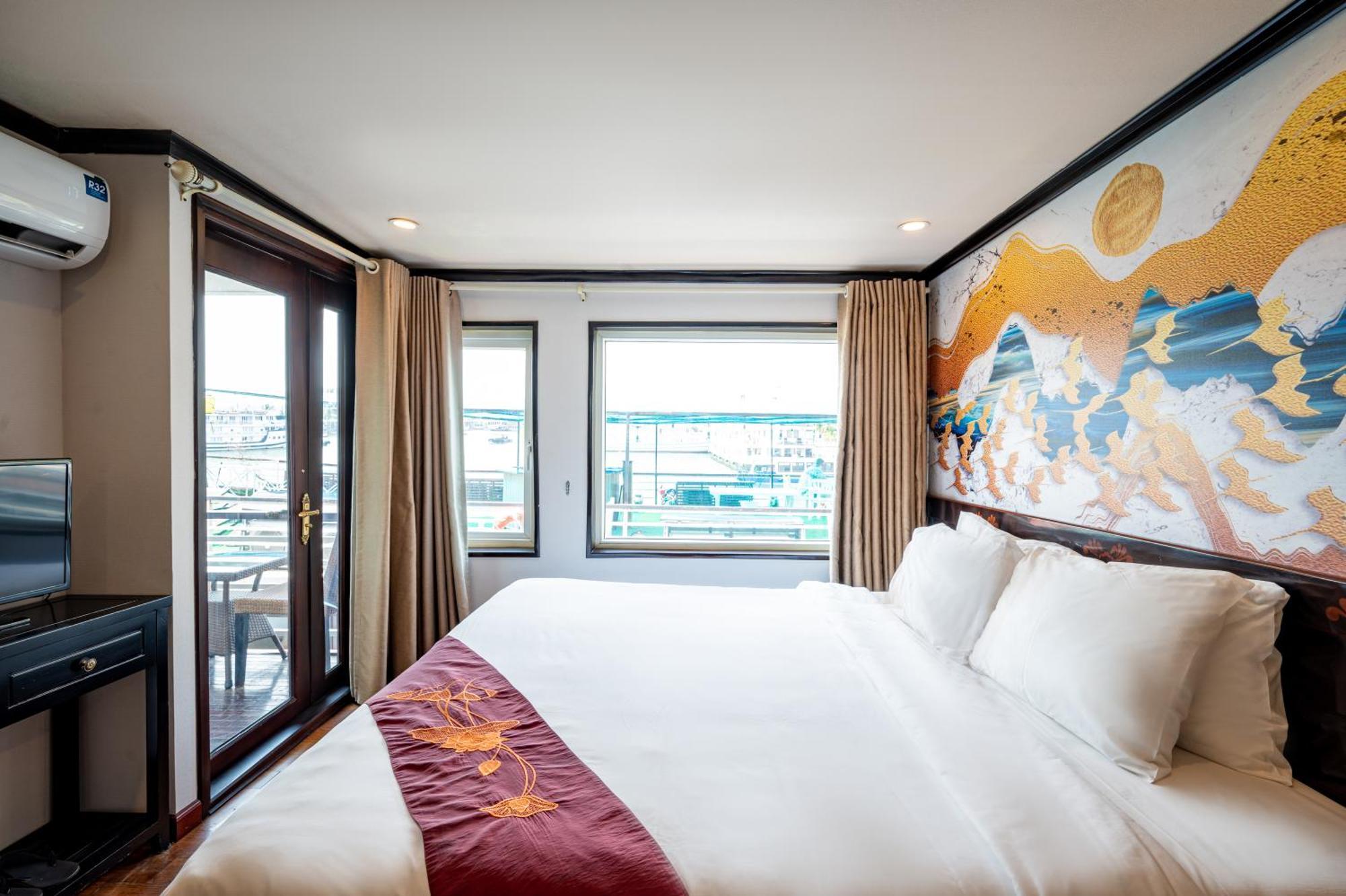 Dragon Crown Legend Cruise Hotel Hạ Long Ngoại thất bức ảnh
