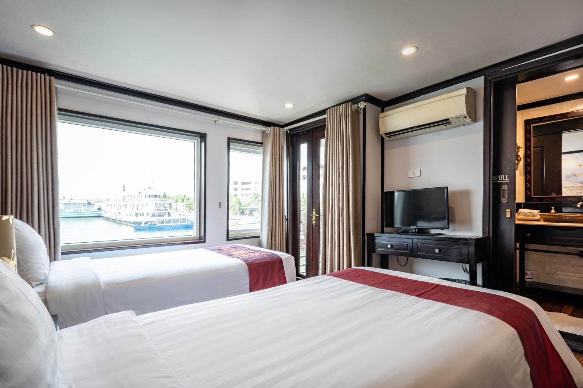 Dragon Crown Legend Cruise Hotel Hạ Long Ngoại thất bức ảnh