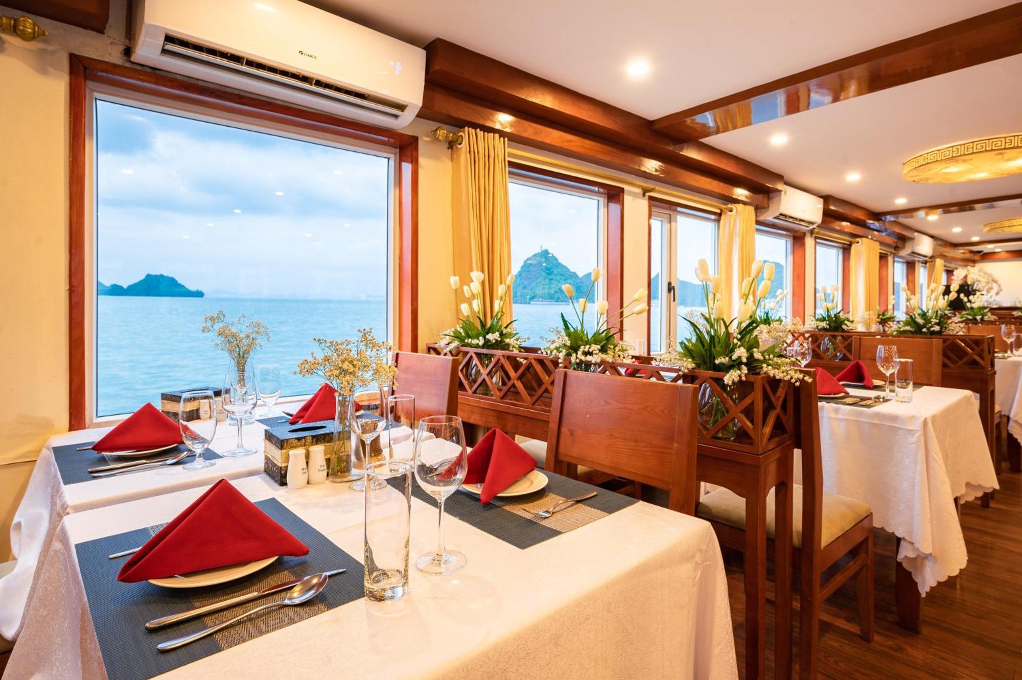 Dragon Crown Legend Cruise Hotel Hạ Long Ngoại thất bức ảnh