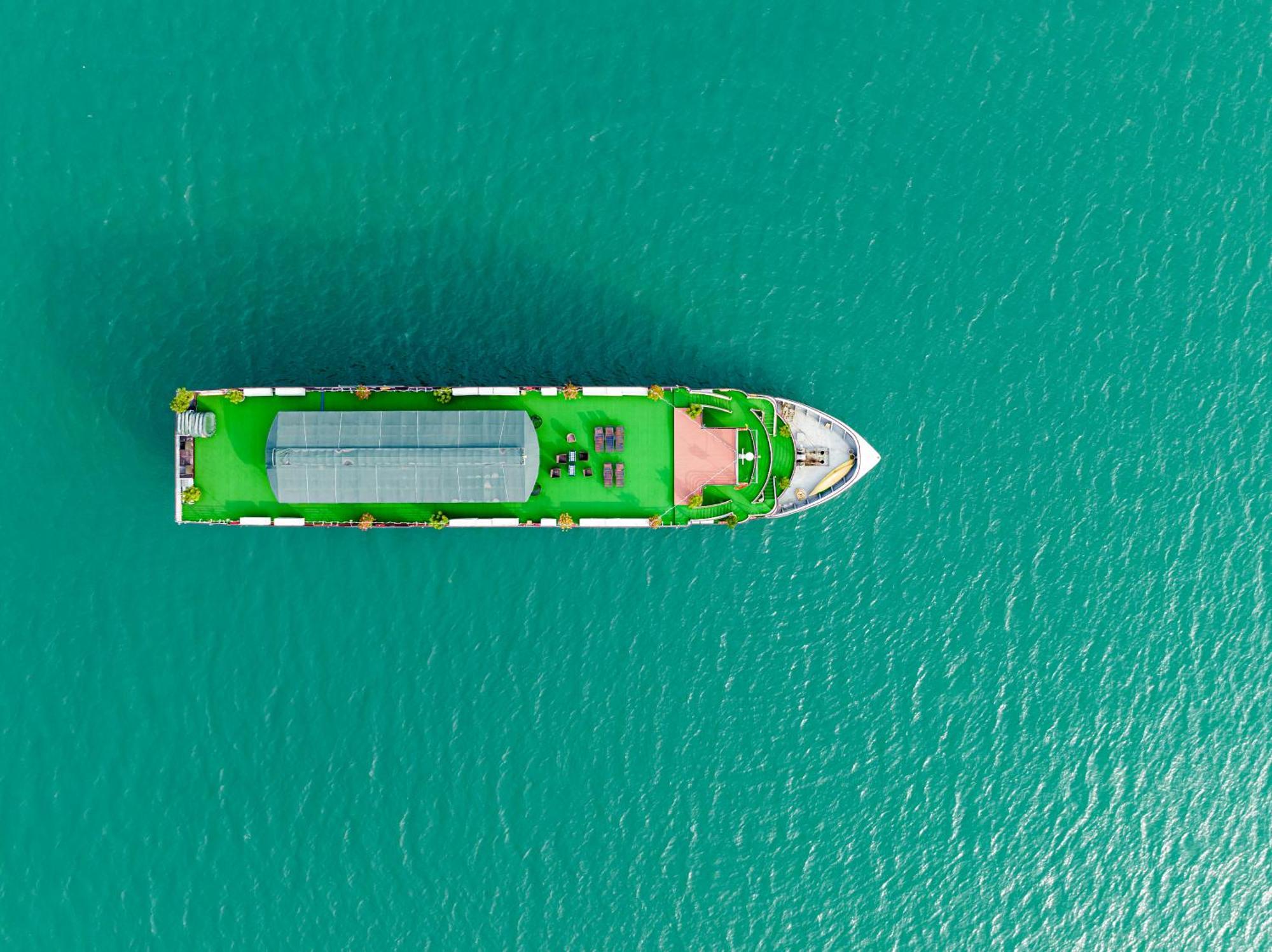 Dragon Crown Legend Cruise Hotel Hạ Long Ngoại thất bức ảnh