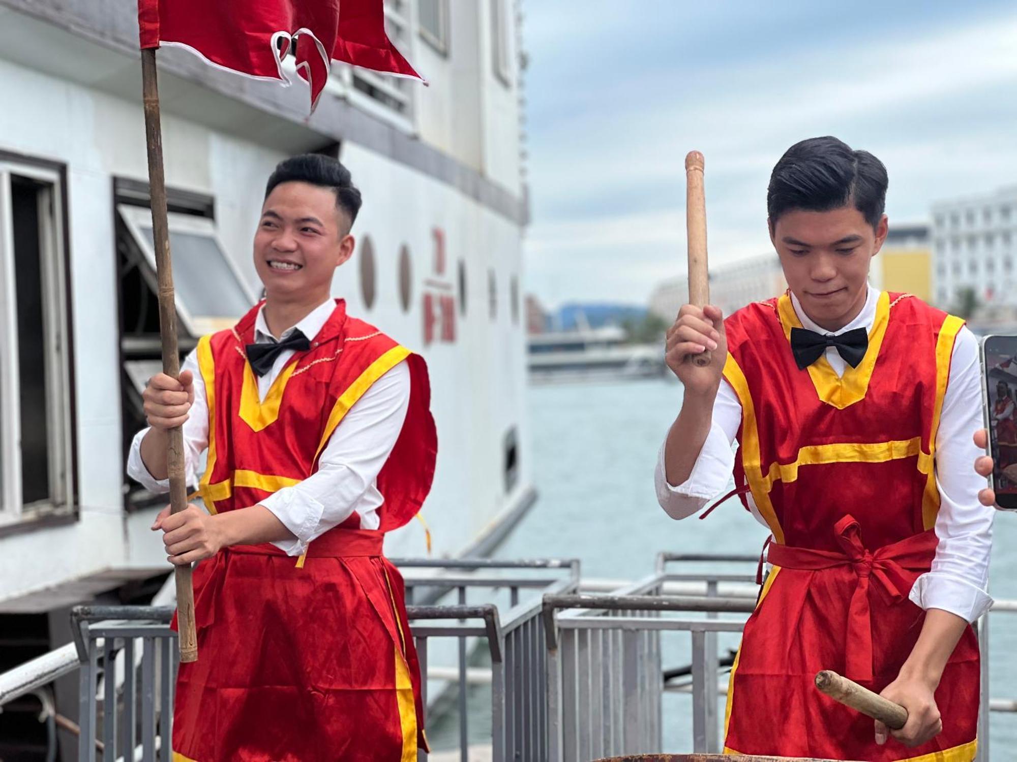 Dragon Crown Legend Cruise Hotel Hạ Long Ngoại thất bức ảnh